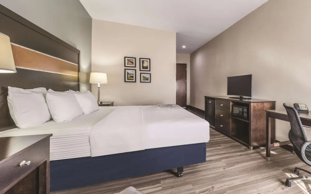 La Quinta Inn & Suites Tulsa - Catoosa