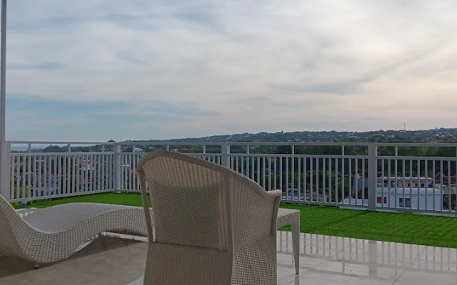 Sarining 2BR Villa with Pool
