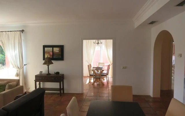 Villa 9 La Alzambra-Puerto Banus