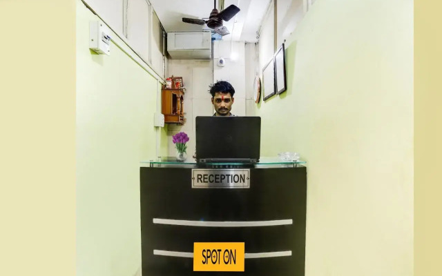 Spot On 93193 Hotel Smart Plaza