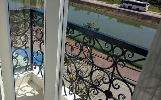 Hoi An Canal House Riverside By Haviland
