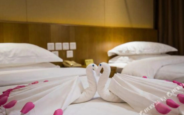 Jinquan Business Hotel (Yan'an Hospital Jiaosanqiao Metro Station)