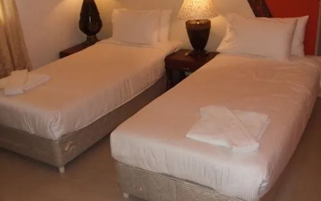 Tiara Hideaway