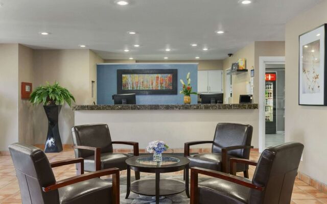 Days Inn by Wyndham Williams