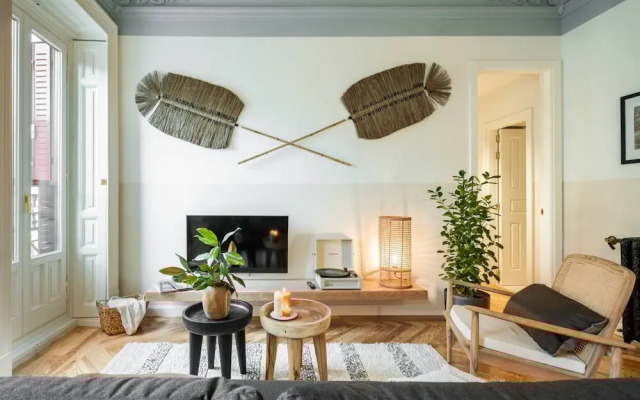 Papua - 2 Bedrooms and gym in Almagro