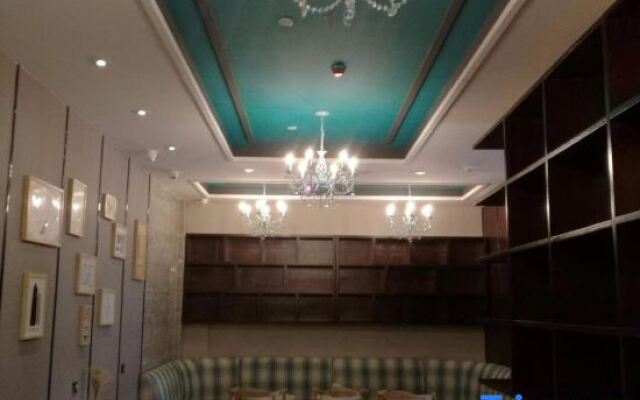 Poshtel (Canton Tower Consulate)