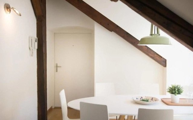 Lake Side Location Bellevue