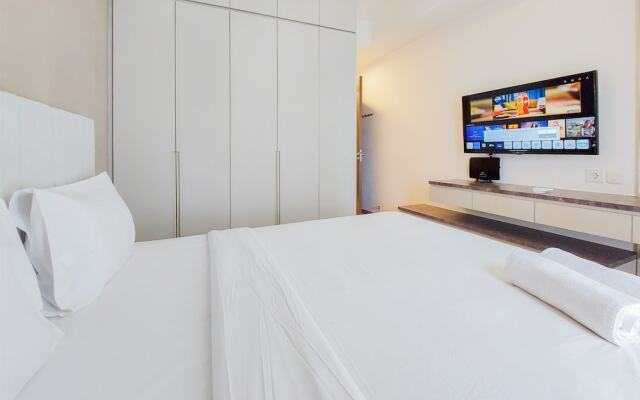 Homey And Spacious 3Br Sky House Bsd Apartment