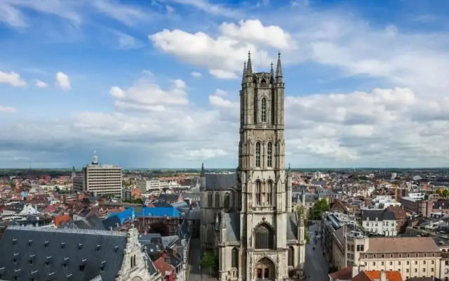 Bright Apartment With Terrace in Heart of Ghent