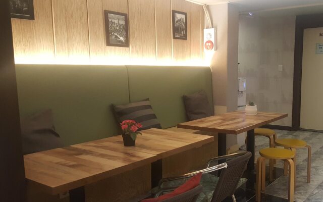 Vestin Hostel