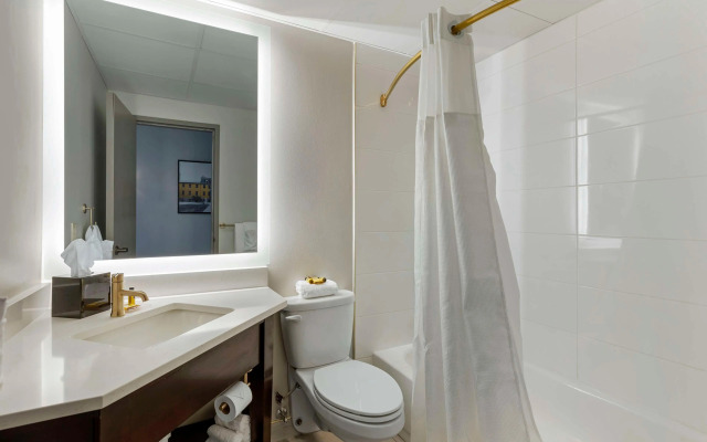 Best Western Plus The Charles Hotel