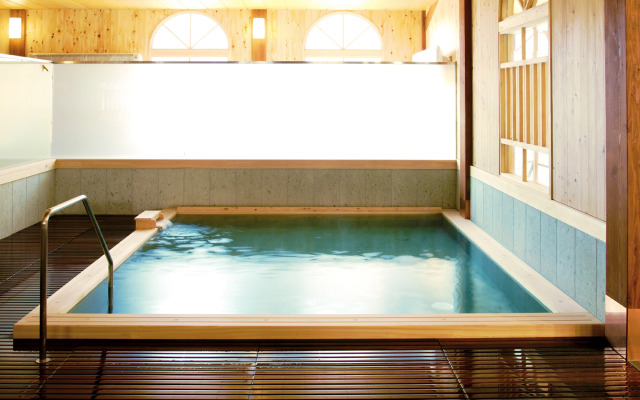 Ooedo Onsen Monogatari Urayasu Mangekyo