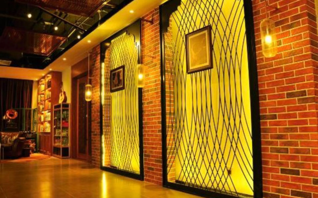 James Joyce Coffetel (Qingdao Jiaozhou West Lanzhou Road)