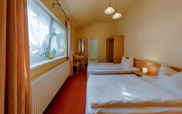 Hotel-Pension Lender