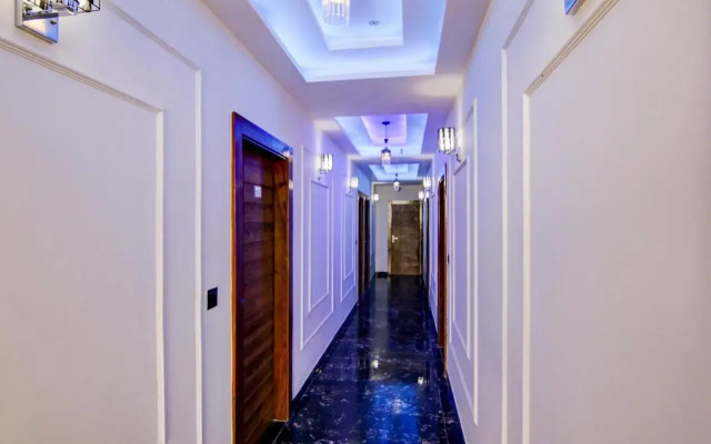 OYO Flagship 805340 Hotel Imperial Boutique