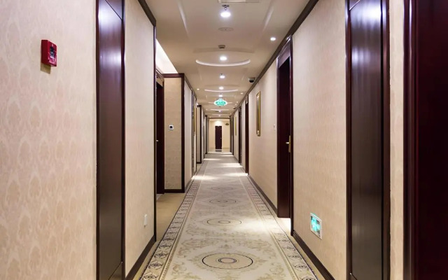 Vienna Hotel Shanghai Puong Jinqiao Park