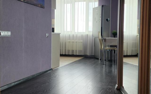 Апартаменты WinWin (ВинВин) в центре у набережной озера Кабан