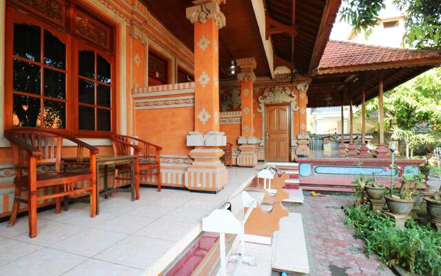 Taman Mekar Beach Inn 2