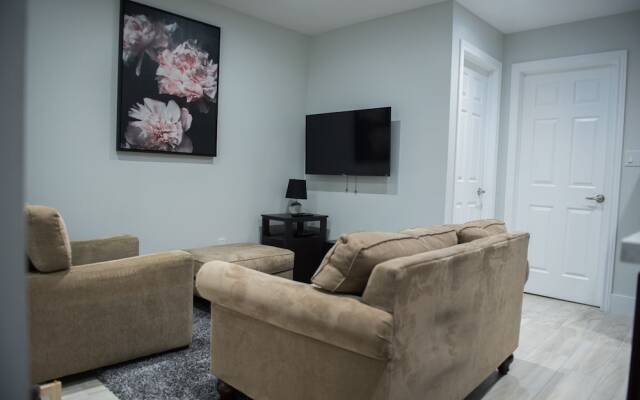 Furnished Downtown Toronto Suites