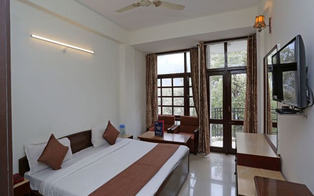 OYO 13243 Hotel City Castle