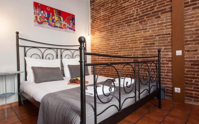 Feel Good Plaza Real