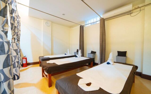 RedDoorz Premium @ Korea Town Angeles City
