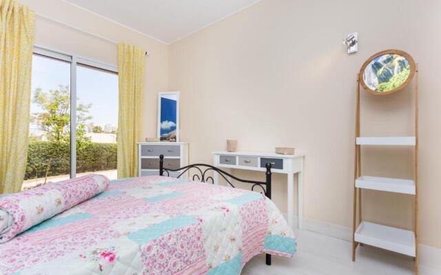 Tropical Beach Apartment