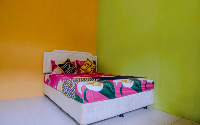 Hotel O Ilyasa Family