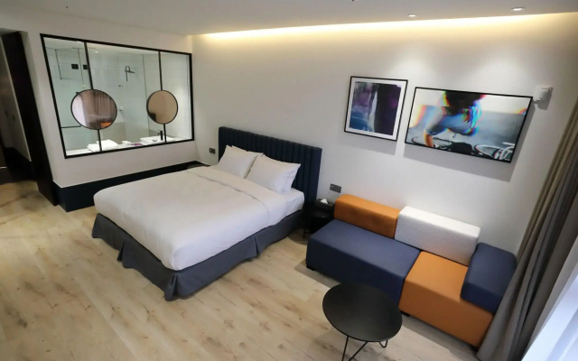 Orchid Hotel