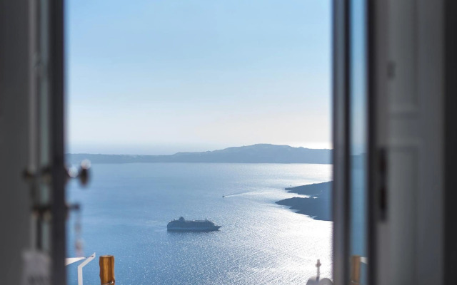 Aqua Luxury Suites