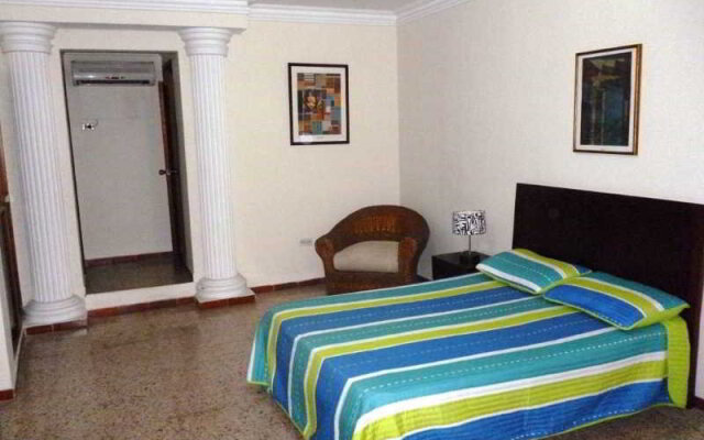 Tom Suites Hotel