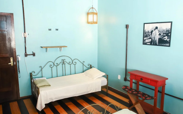 Ôvibe Party Hostel & Arts
