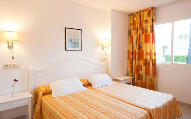 Universal Aparthotel Elisa