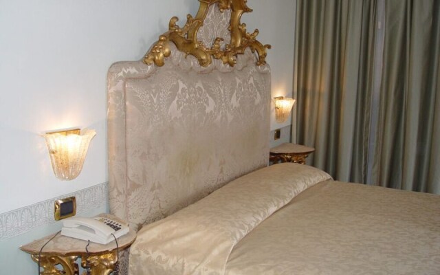 Hotel Antico Borgo