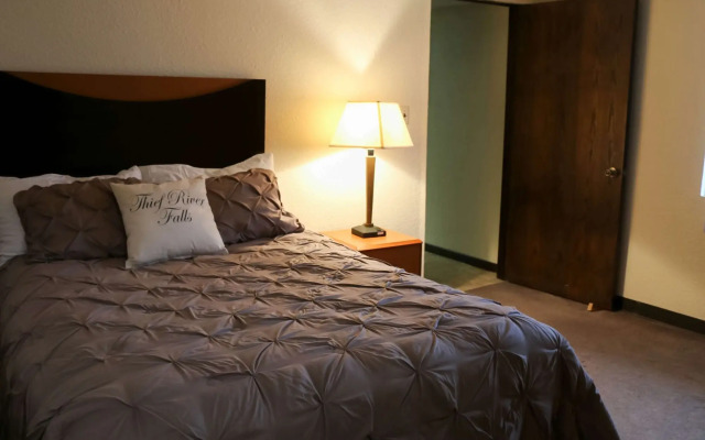 Custom Stay Thief River Falls