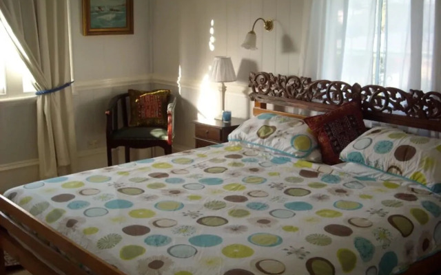 3 Bedroom Characterful Inner City Home