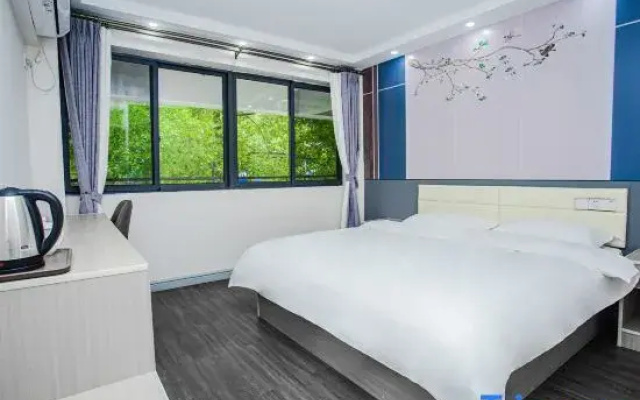 Xingsha Hotel (Wuhan Yangluo Sanzhong Branch)
