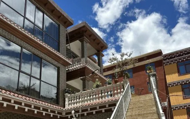 Qingnuocang Boutique Homestay