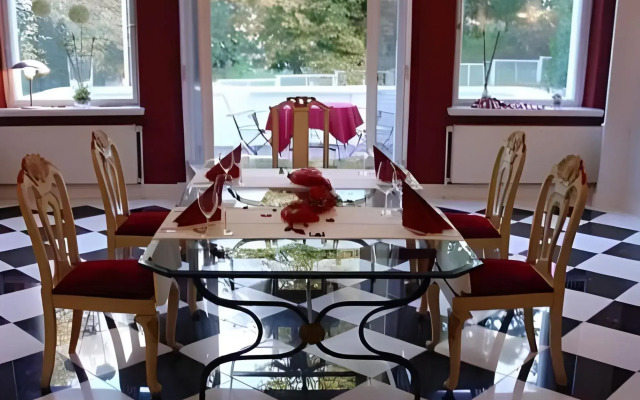 Hotel Weißes Schloss