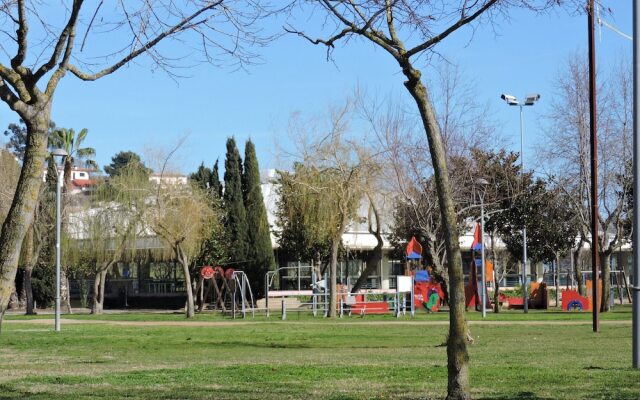 HomeHolidaysRentals Corinne