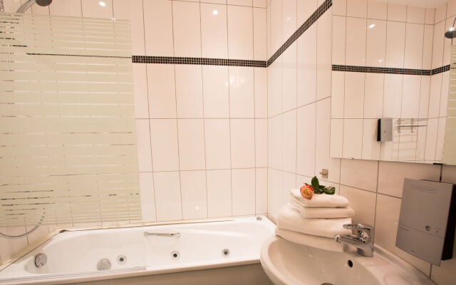 Palm Tree Hotel, Best Western Signature Collection