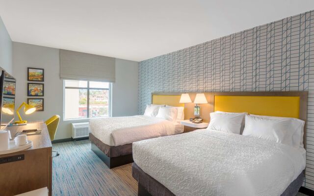 Hampton Inn Riverside Downtown