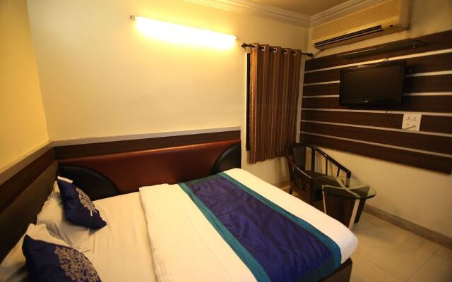 OYO 9095 Hotel Kanishka