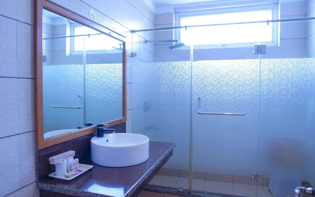 Hotel Asian Plaza Mcleodganj