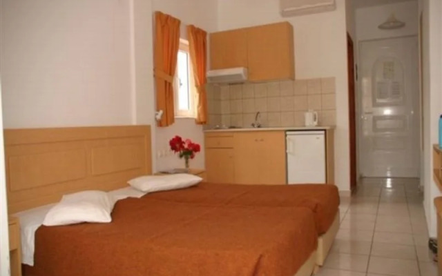 Hotel Eri Studios