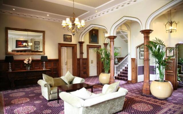 Shendish Manor Hotel & Golf Course