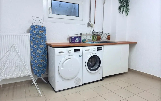 Spacious 4 bedrooms House