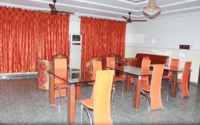 L & L Executive Hotels and Suites
