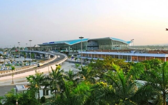 Holiday Republic Saigon Airport