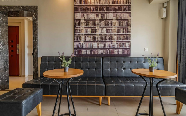 Avra Hotel